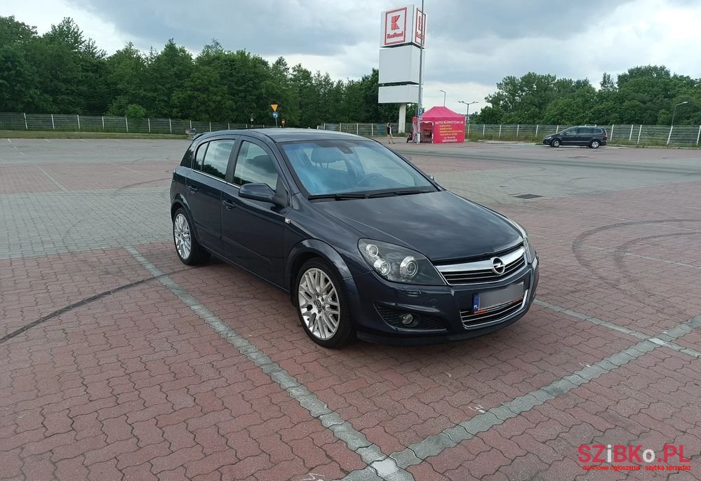 2009' Opel Astra photo #6
