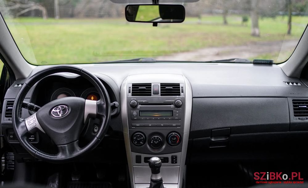 2007' Toyota Corolla 1.4 Vvt-I Luna photo #2