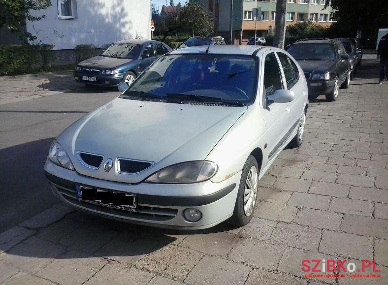 2001' Renault Megane photo #1