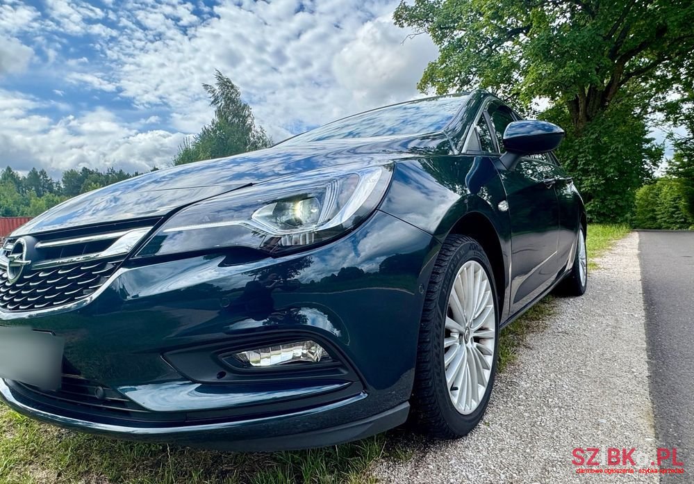 2016' Opel Astra photo #6