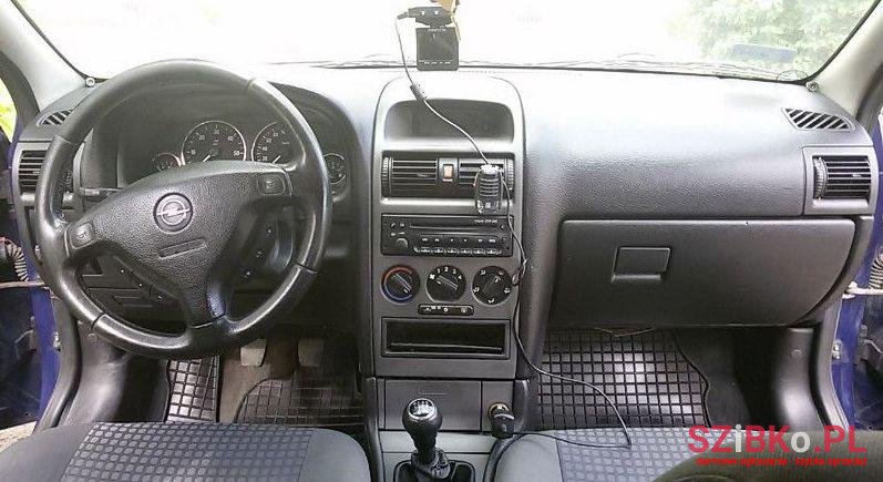 2003' Opel Astra photo #1