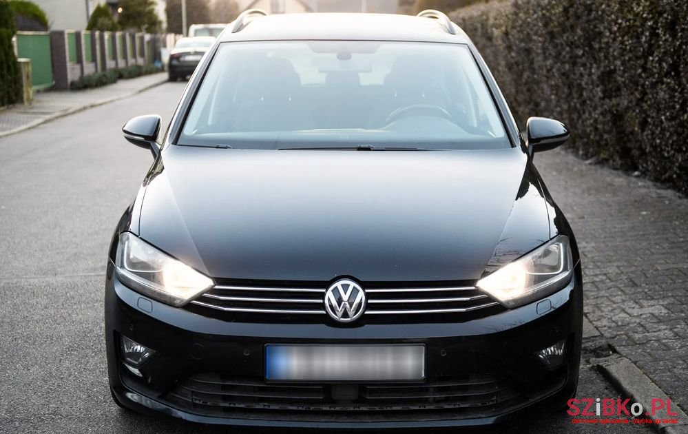 2014' Volkswagen Golf Sportsvan photo #2