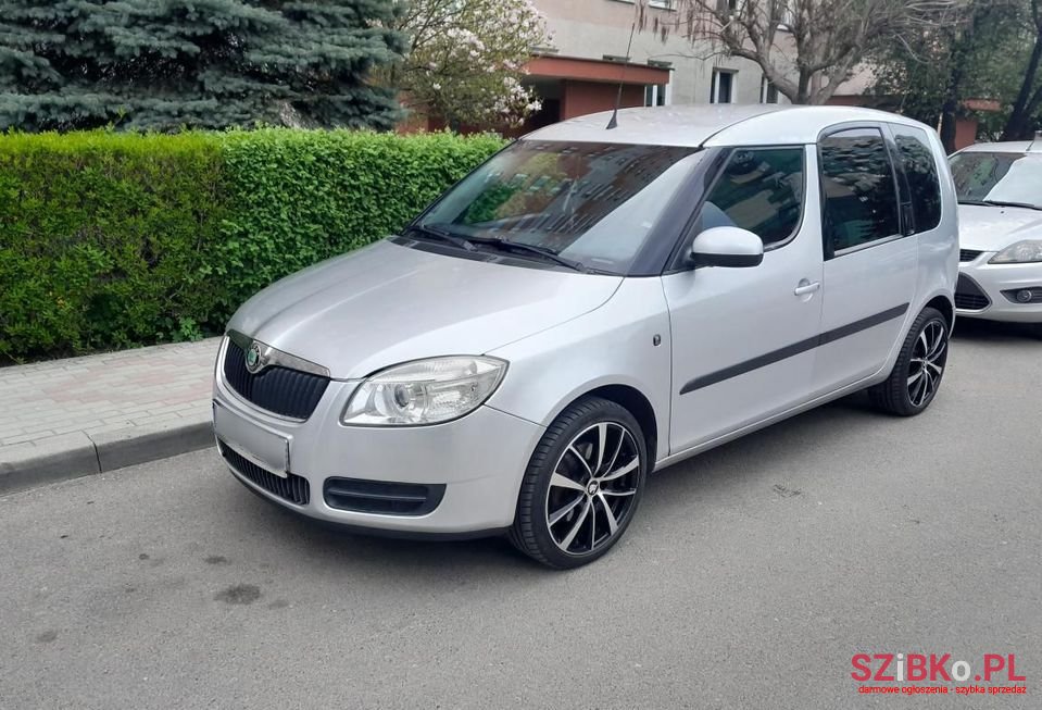 2009' Skoda Roomster photo #4
