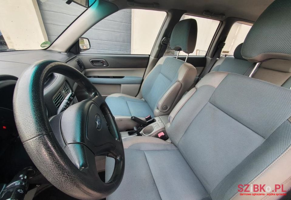 2004' Subaru Forester photo #5