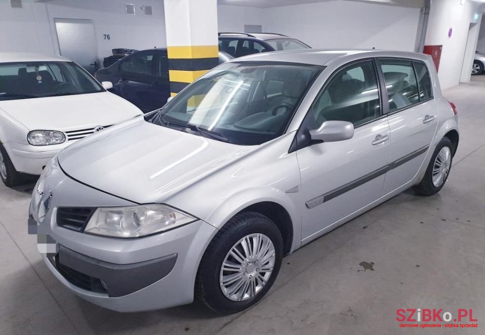 2007' Renault Megane photo #1