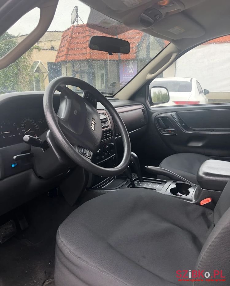 2004' Jeep Grand Cherokee photo #6