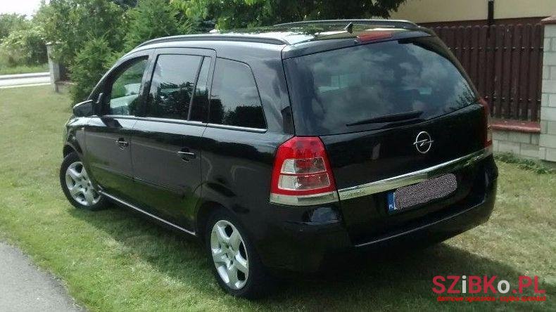2008' Opel Zafira photo #2