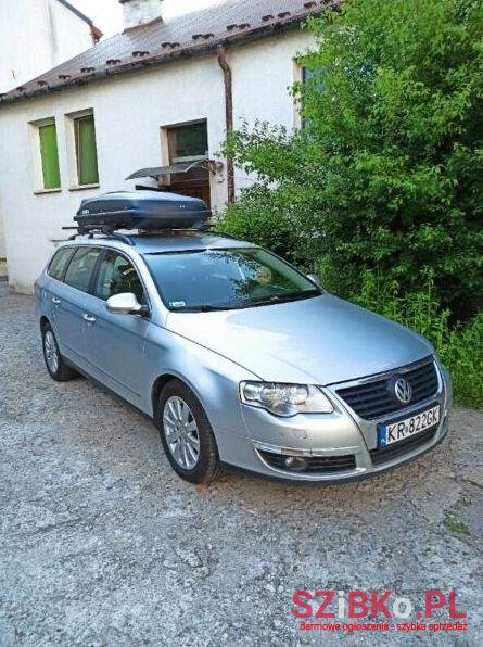 2008' Volkswagen Passat photo #1