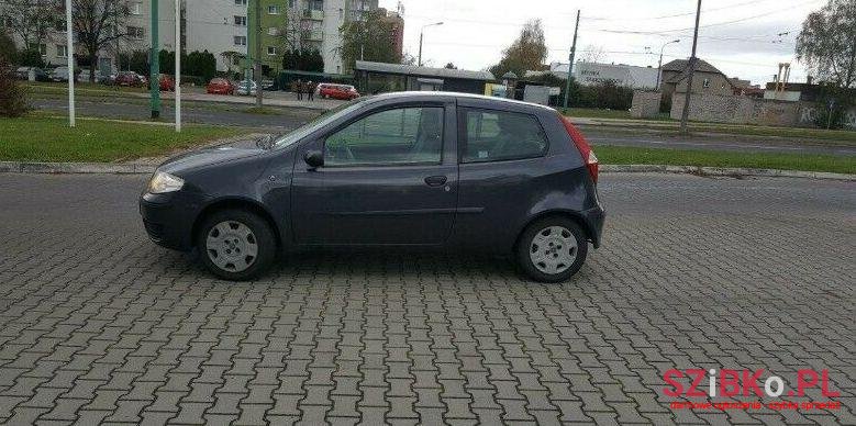 2004' Fiat Punto photo #1