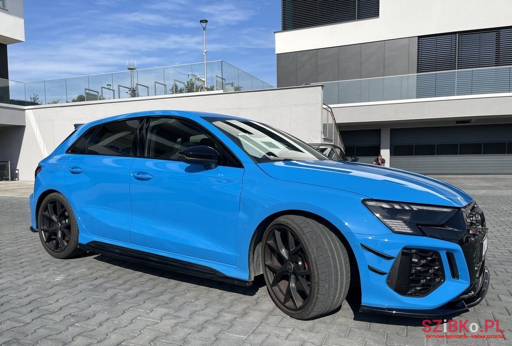 2023' Audi RS3 Sportback photo #2