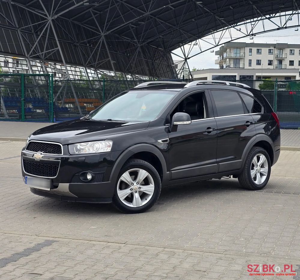 2012' Chevrolet Captiva photo #3