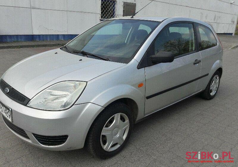 2004' Ford Fiesta photo #1
