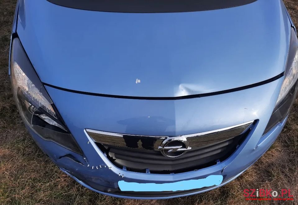 2013' Opel Meriva photo #3