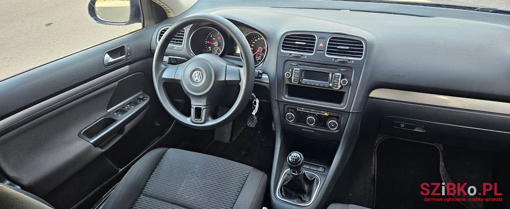 2012' Volkswagen Golf photo #5