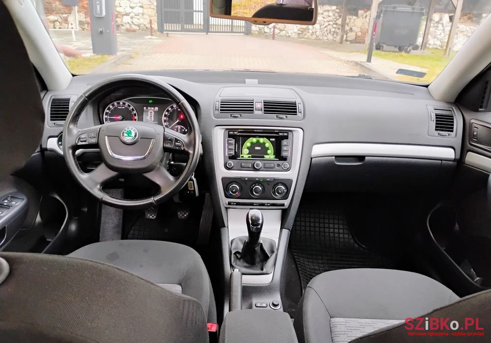 2012' Skoda Octavia photo #6