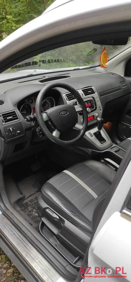 2010' Ford Kuga photo #6