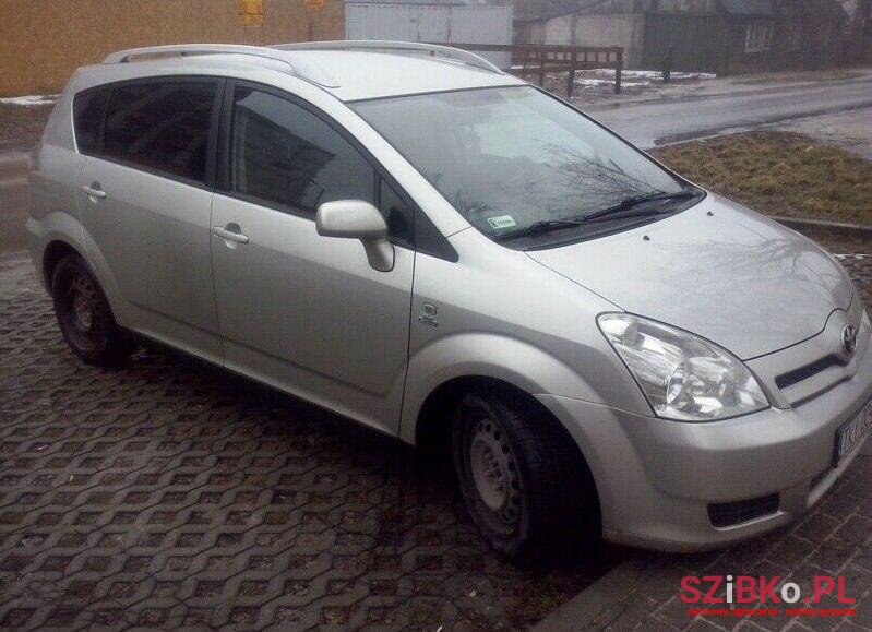 2005' Toyota Corolla photo #1