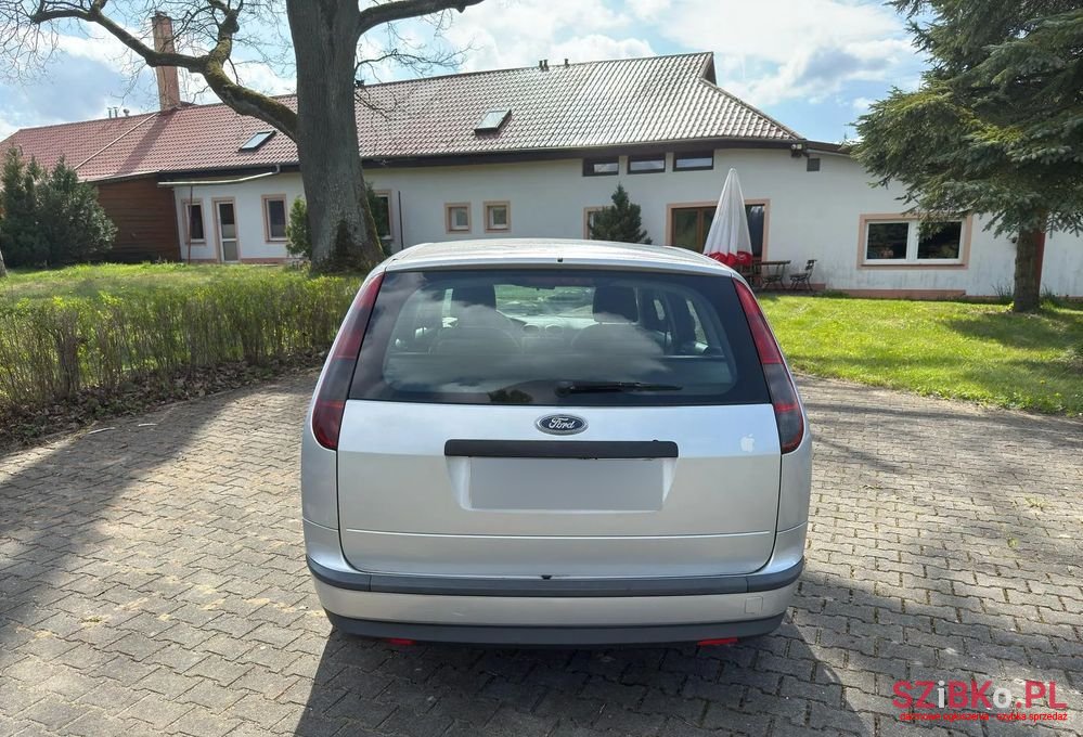 2005' Ford Focus photo #5