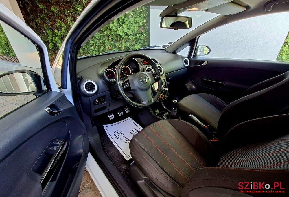 2011' Opel Corsa 1.4 16V Innovation photo #5