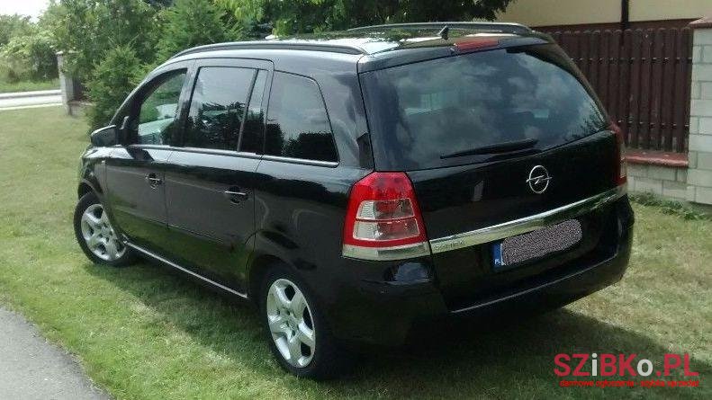 2008' Opel Zafira photo #1