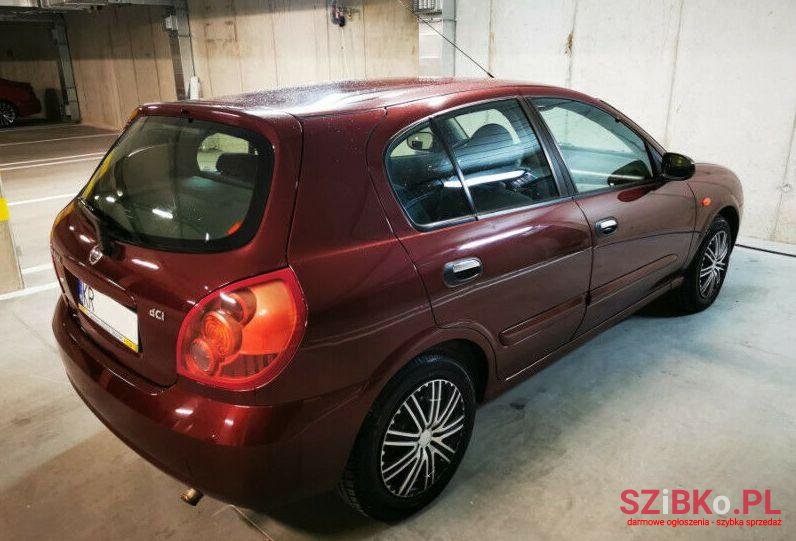2004' Nissan Almera photo #1
