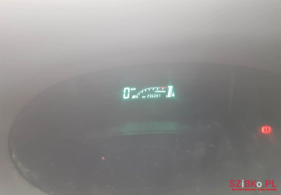 2004' Toyota Yaris photo #4