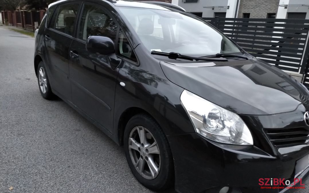 2009' Toyota Verso photo #5