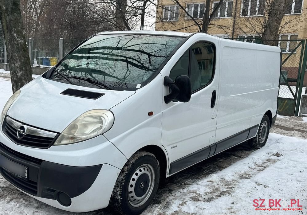 2007' Opel Vivaro L1H1 2.7T photo #1