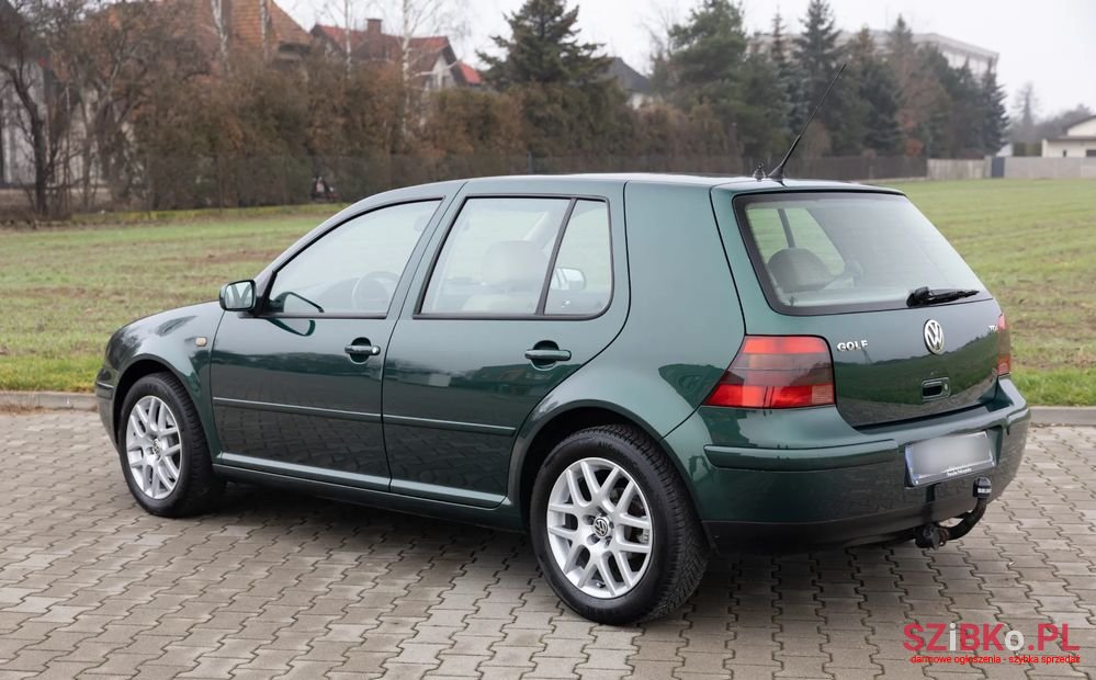 1999' Volkswagen Golf photo #3