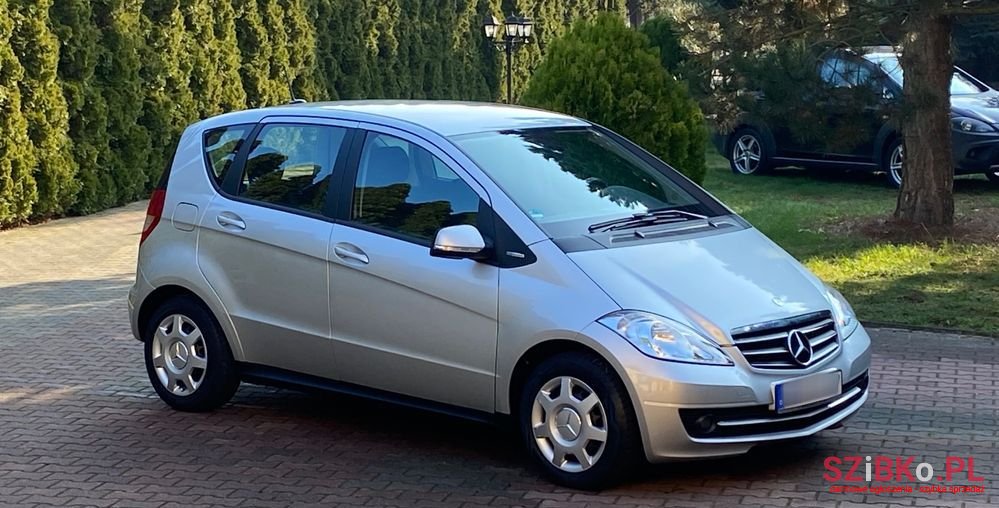 2009' Mercedes-Benz A-Class photo #2