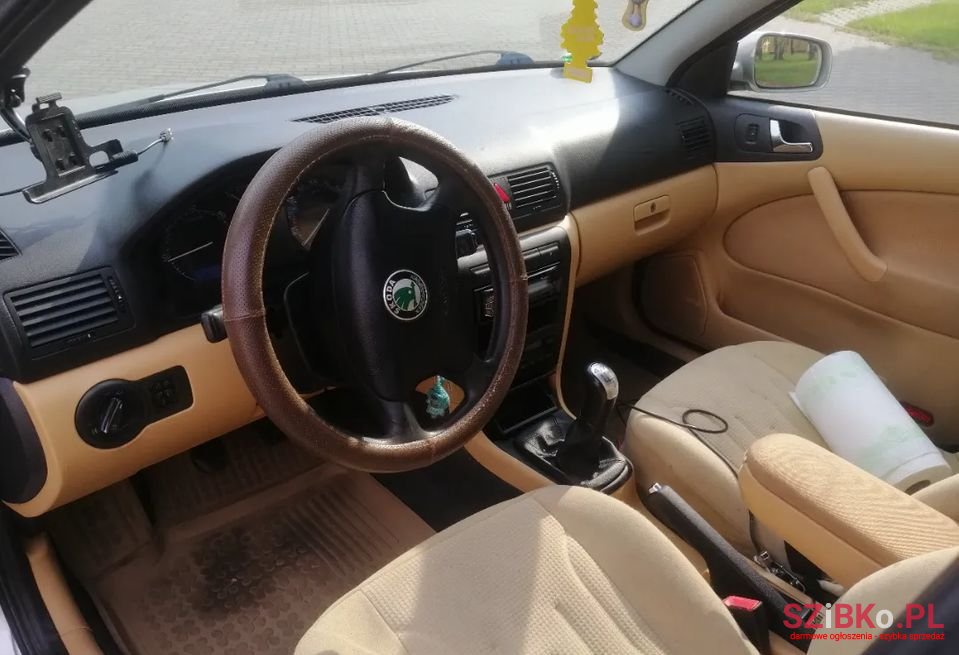 2003' Skoda Octavia Elegance photo #5