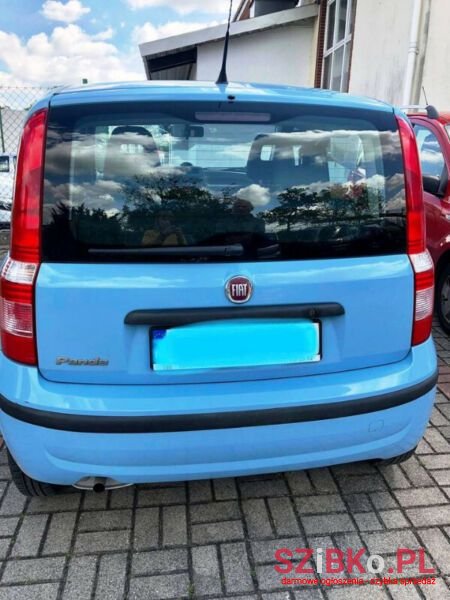 2011' Fiat Panda photo #4