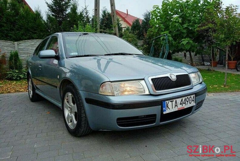 2002' Skoda Octavia photo #1