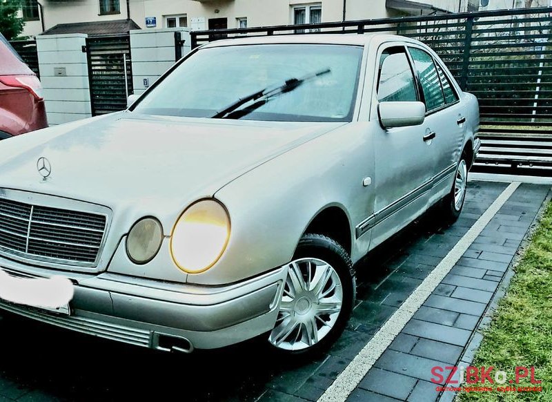 1996' Mercedes-Benz Klasa E photo #2
