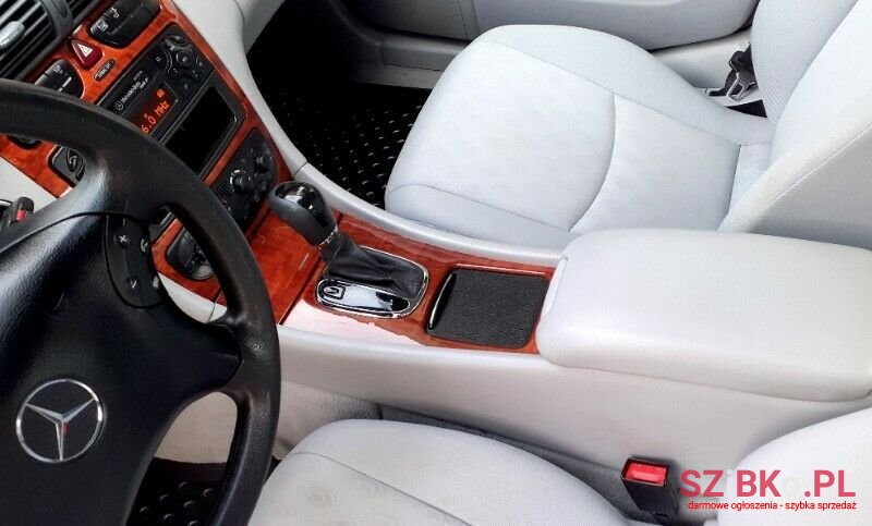 2001' Mercedes-Benz Klasa C photo #3