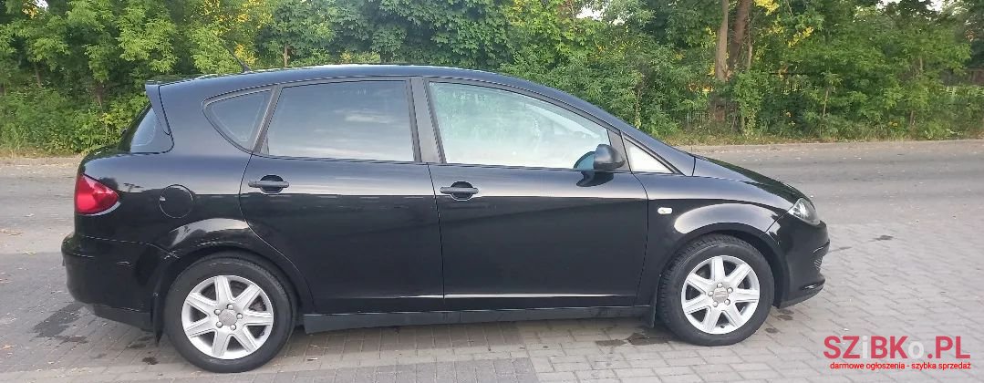 2007' SEAT Toledo photo #6