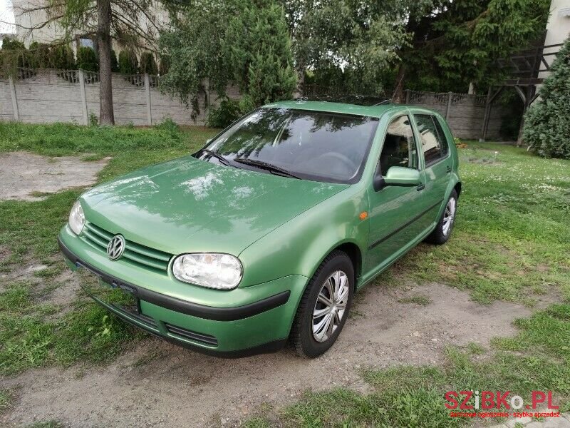 1998' Volkswagen Golf photo #3
