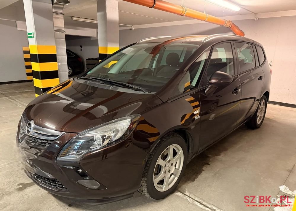 2016' Opel Zafira photo #4