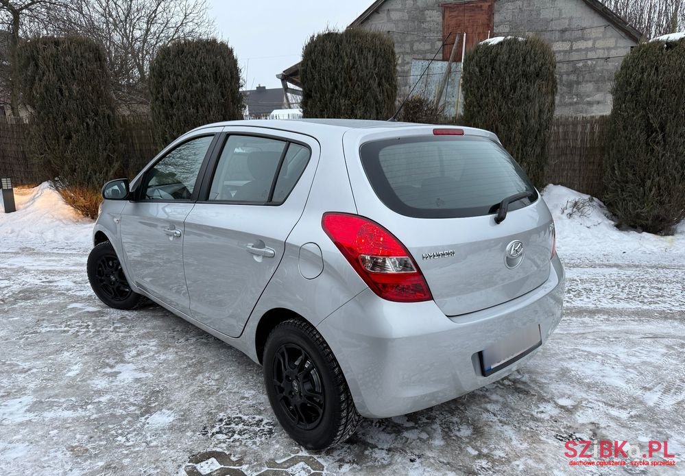 2011' Hyundai i20 1.2 Edition 20 photo #5