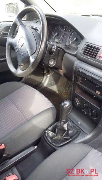 2001' Skoda Octavia photo #1