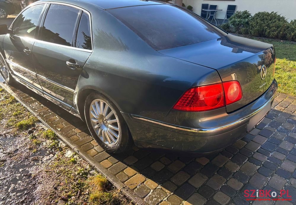 2006' Volkswagen Phaeton photo #4