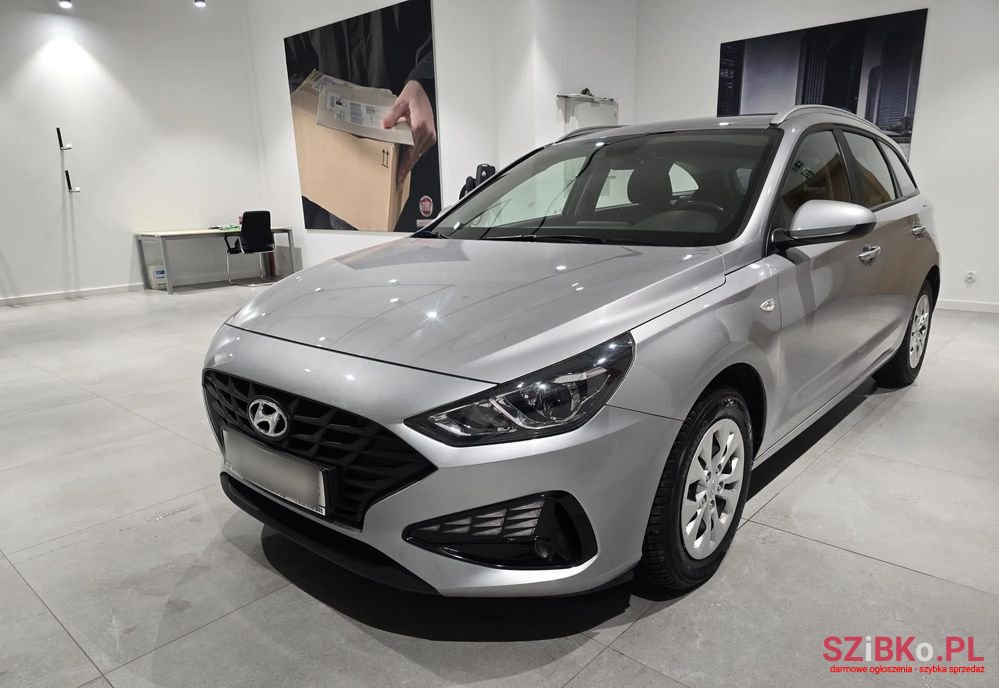 2022' Hyundai i30 1.5 Dpi Classic + photo #1