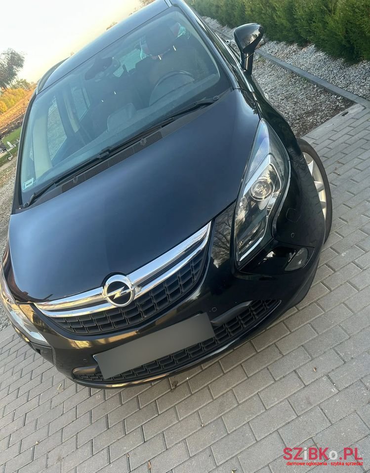 2012' Opel Zafira 2.0 Cdti Cosmo photo #3