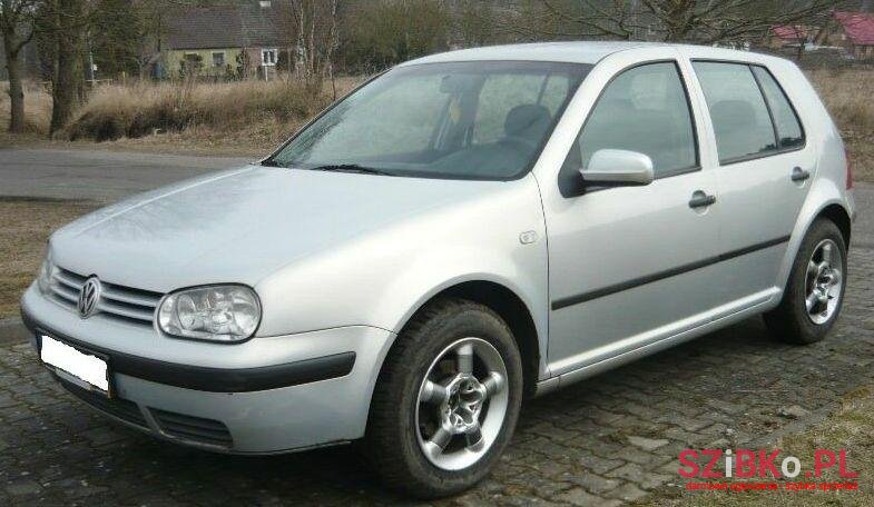 1999' Volkswagen Golf photo #1