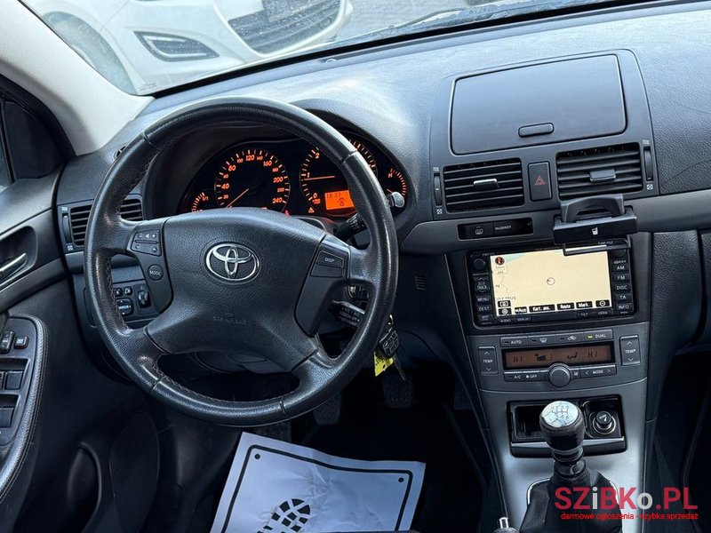 2008' Toyota Avensis 2.0 D-4D Premium photo #6