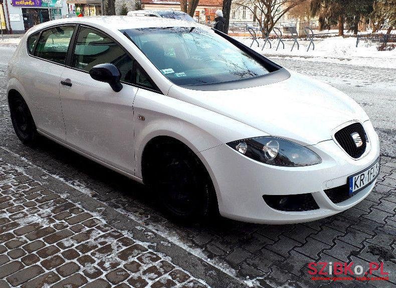 2008' SEAT Leon photo #1