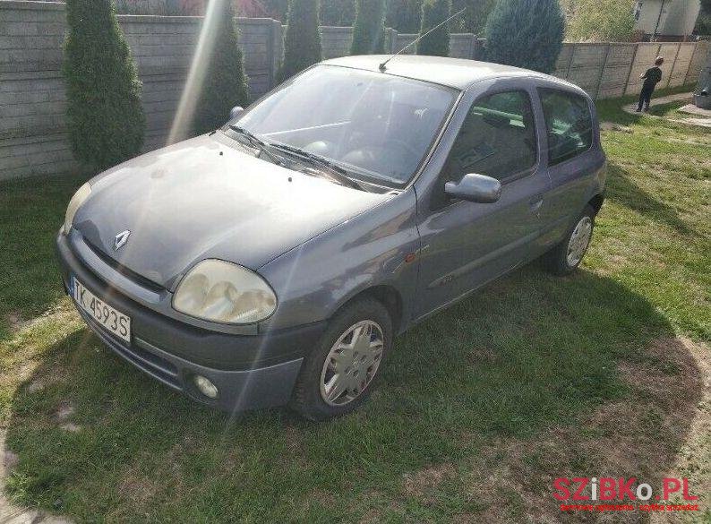 2000' Renault Clio photo #1