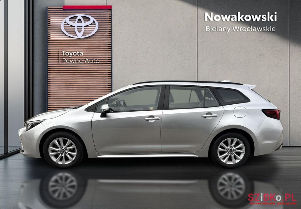 2023' Toyota Corolla photo #2