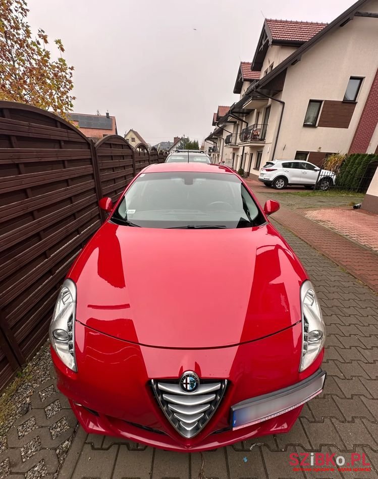 2014' Alfa Romeo Giulietta photo #4