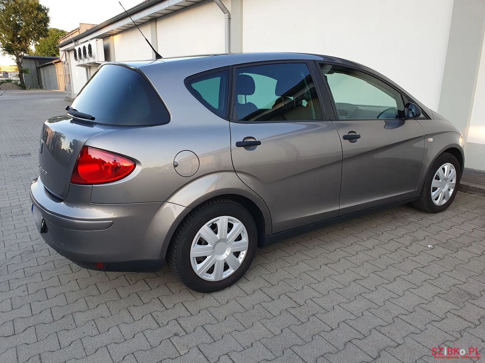 2005' SEAT Toledo photo #6